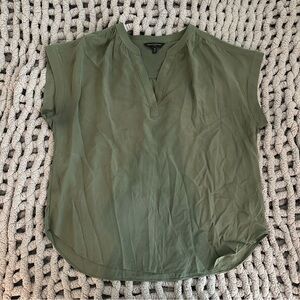 banana republic silk green blouse